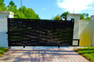galle-fencing239-41